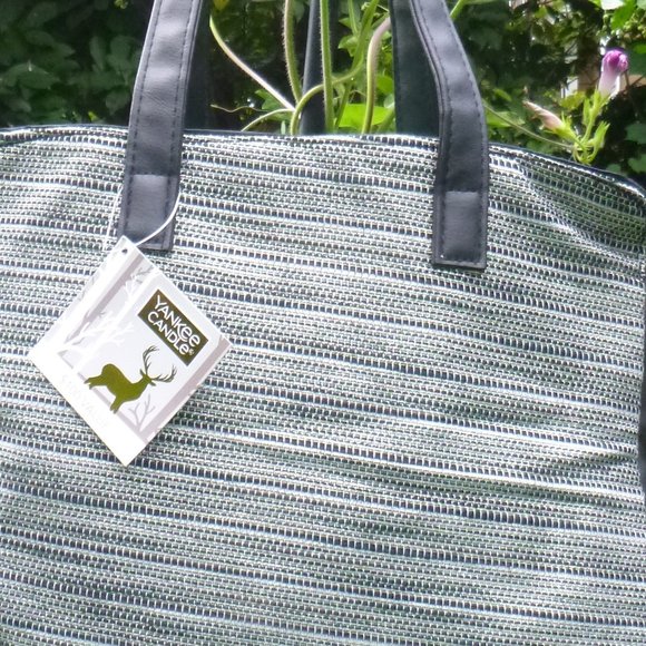 Yankee Candle zodiac tealight candle holders with tealights and tote - Picture 5 of 15